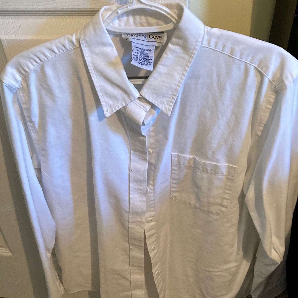 White blouse. Non smoking house